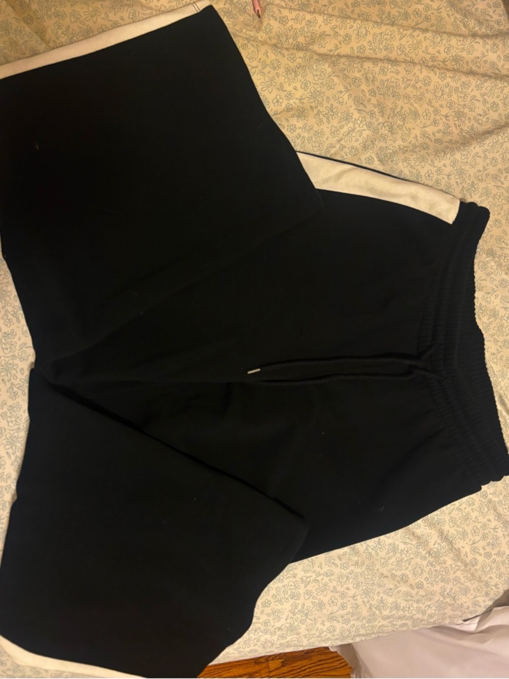 Universal Thread Black Wide leg sweatpants with white stripe